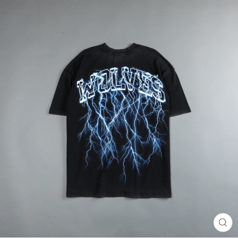 Thunder “premium vintage” oversized tee